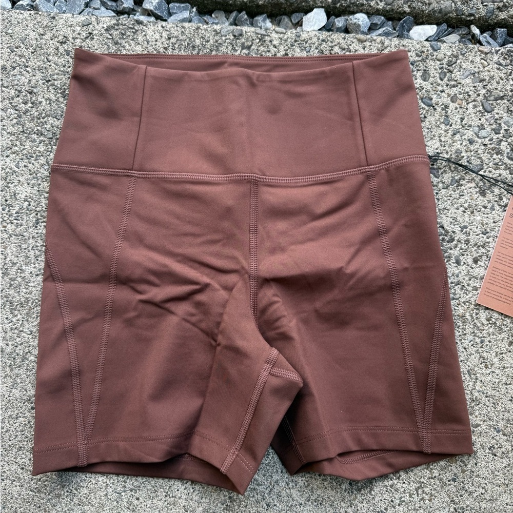 Girlfriend Collective Shorts 4013 style brown medium